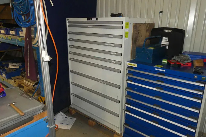 BLISTA - Werkstattschrank, ohne Inhalt Maße in cm ca. 102 x 73 x 146